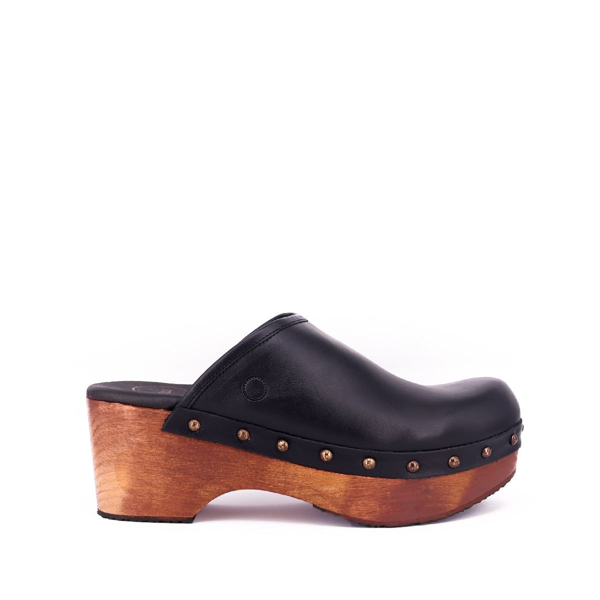 Black Leather Country Clogs Tuilus Shop